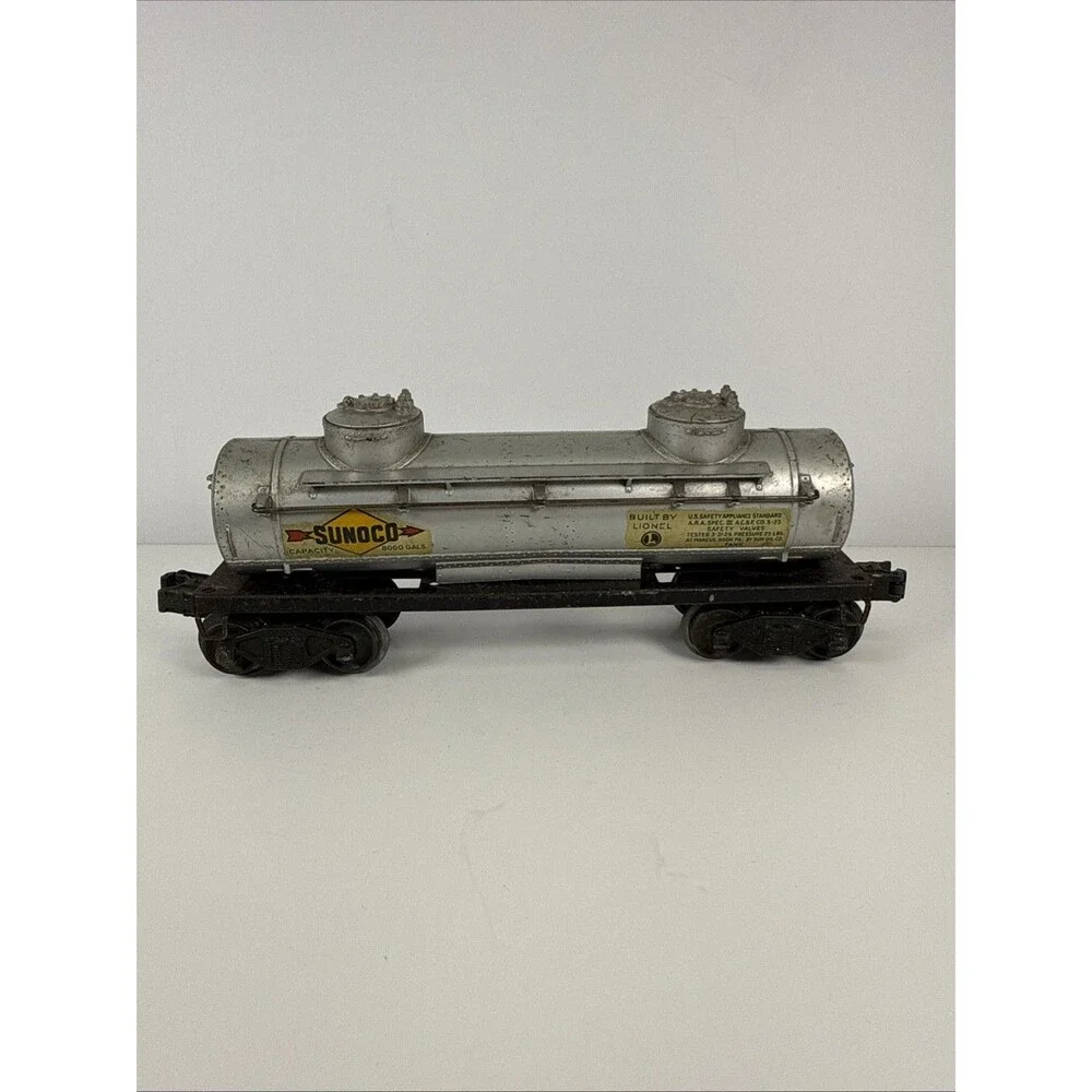Vintage O Gauge Lionel 6465 Sunoco 2-Dome Tank Car